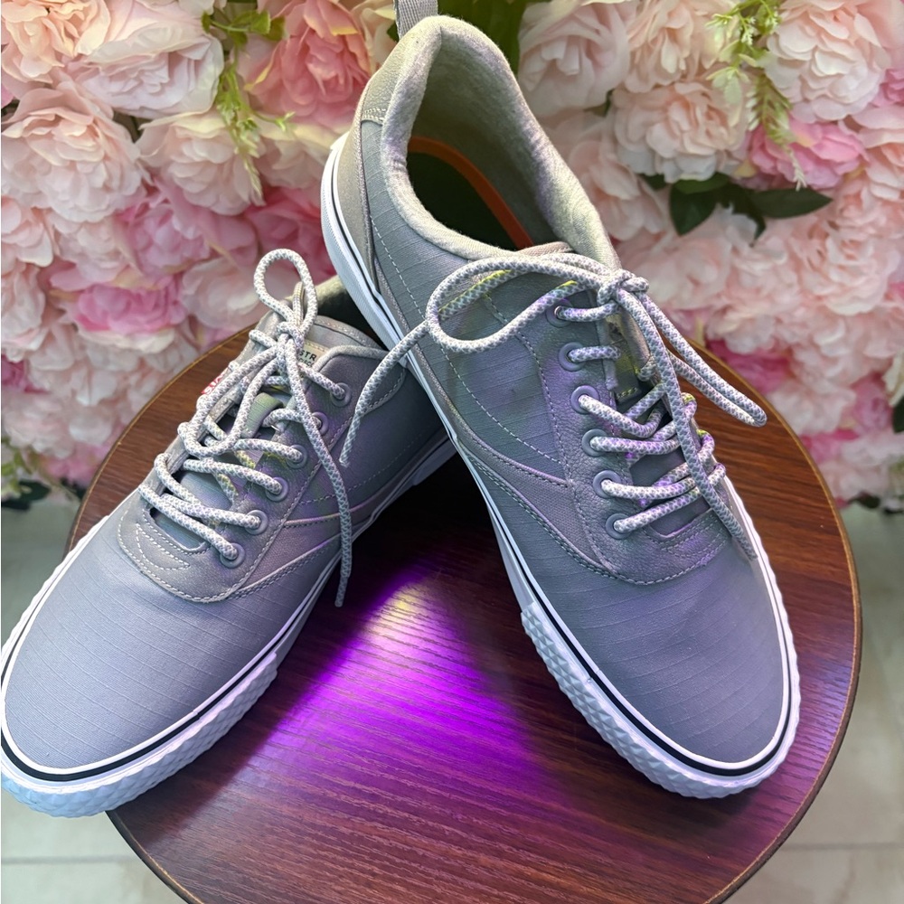 Levi's Men's Light Gray Sneakers